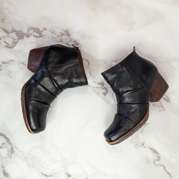 Kork Ease Kissel Booties Black Leather Block Heel Square Toe - Picture 2 of 12